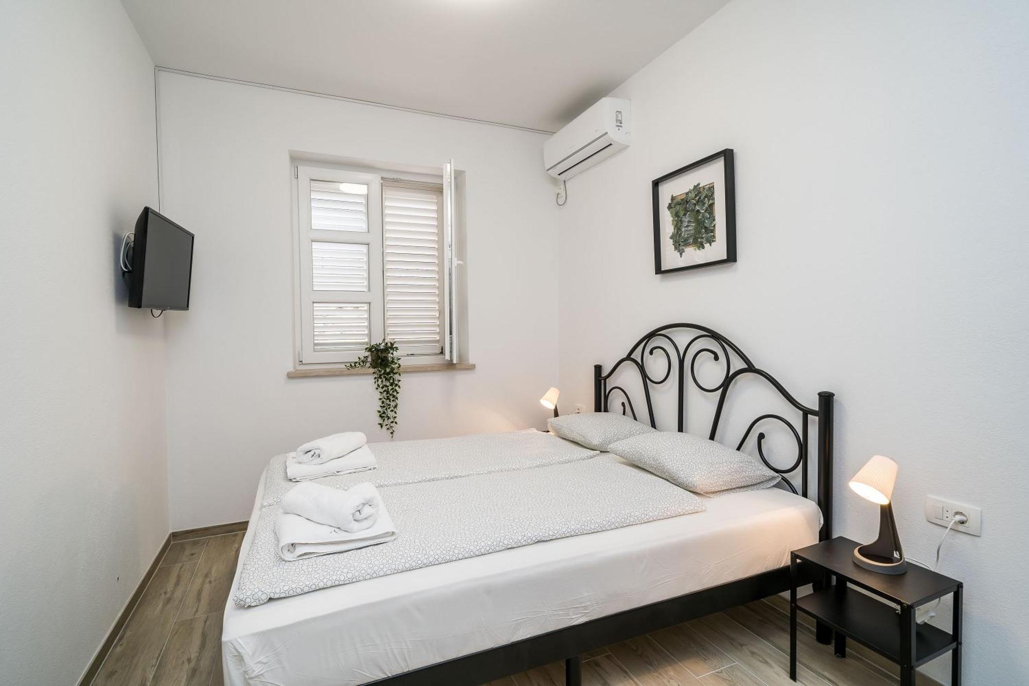 Residence & Pool Villa Schwarz Suites Cavtat Bilik gambar