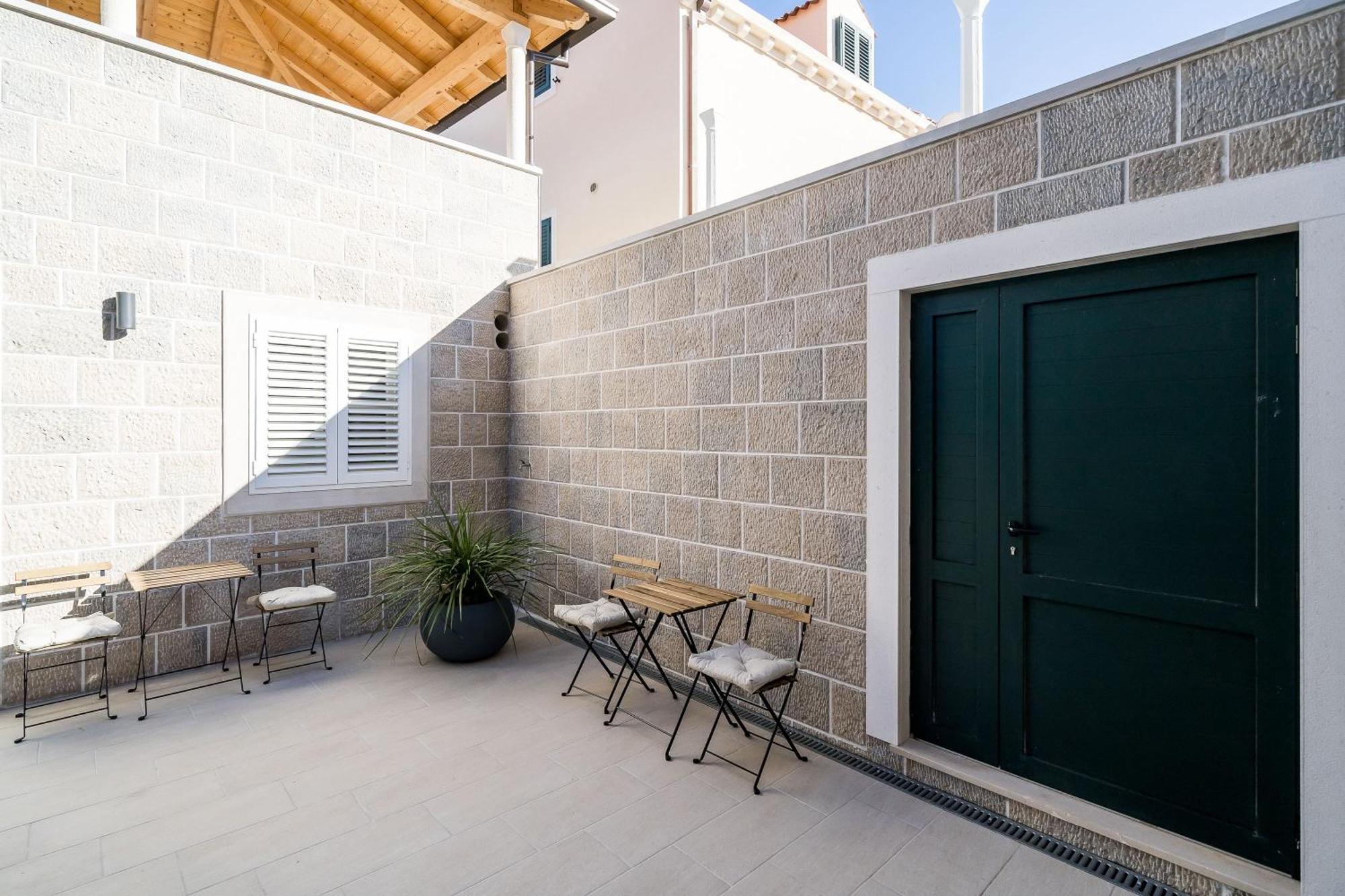 Residence & Pool Villa Schwarz Suites Cavtat Bilik gambar